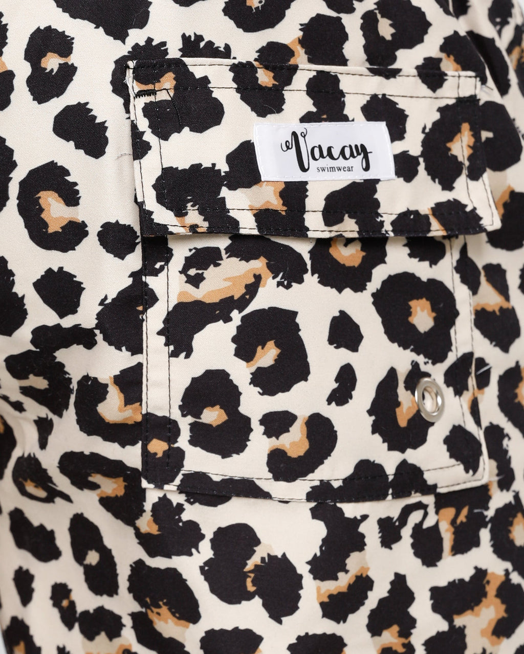 Men's Swim Shorts with Quick-Drying Fabric – Stylish Leopard