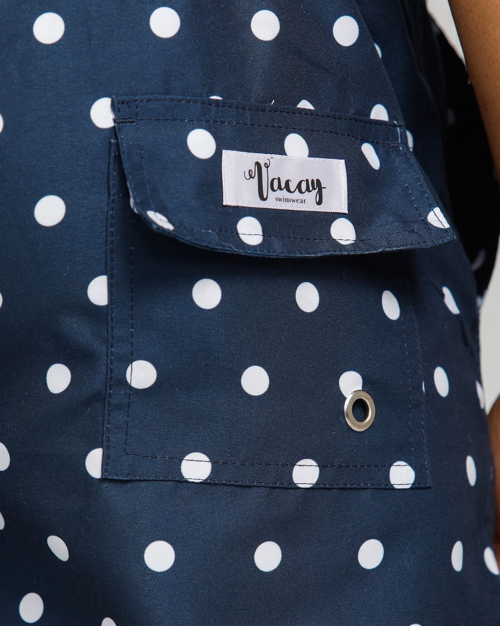 Men's Swim Shorts with Quick-Drying Fabric – Stylish Navy Polka
